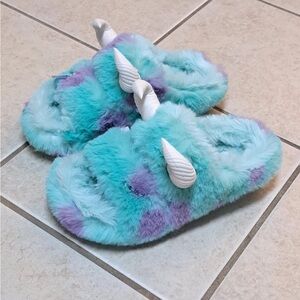 Crocs "Monsters" Sulley Classic Cozy Slide - Women's size 6 / Men's size 4